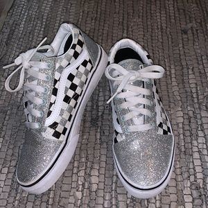 Kids size 4 Old Skool Lace Up Vans